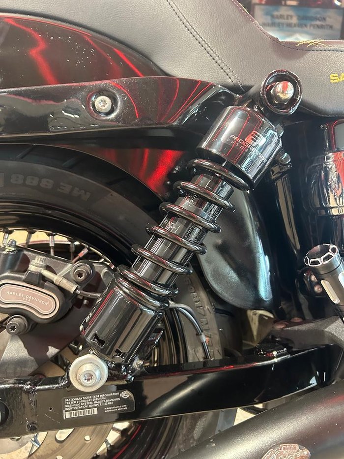 2014 Harley-Davidson Dyna Wide Glide 1690 (FXDWG) Dyna Black