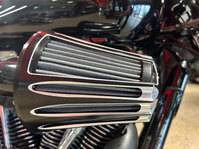 2014 Harley-Davidson Dyna Wide Glide 1690 (FXDWG) Dyna Black