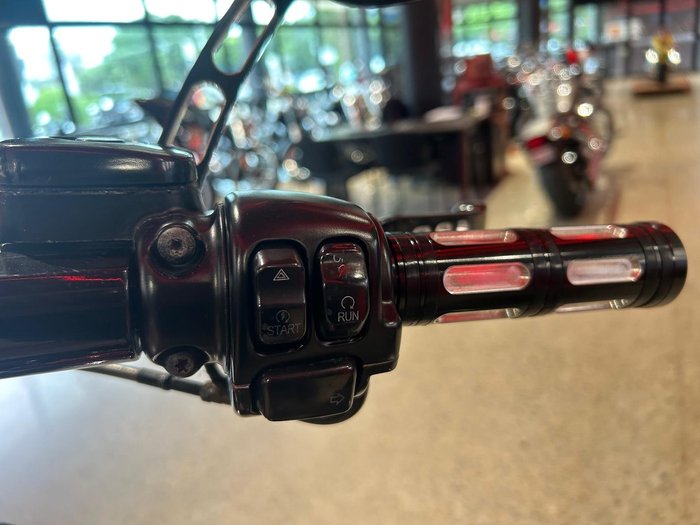 2014 Harley-Davidson Dyna Wide Glide 1690 (FXDWG) Dyna Black