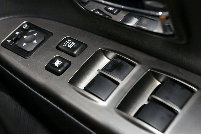 2025 Mitsubishi ASX LS