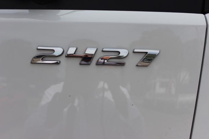 2024 Fuso Fighter 2427 WHITE