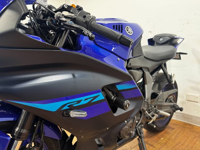 2024 Yamaha YZF-R7LA BLUE