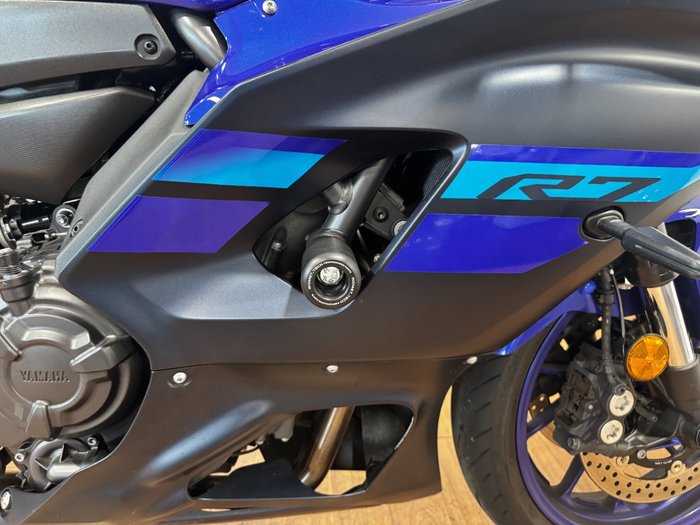 2024 Yamaha YZF-R7LA BLUE