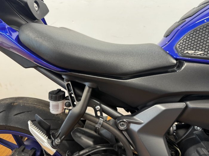 2024 Yamaha YZF-R7LA BLUE