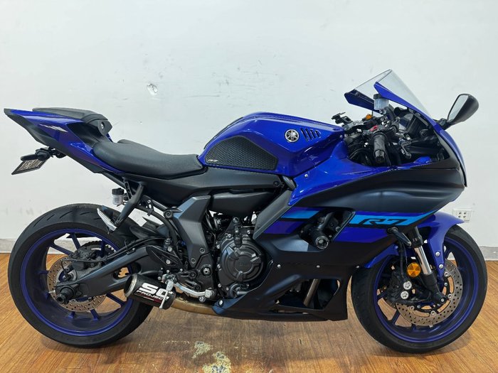 2024 Yamaha YZF-R7LA BLUE