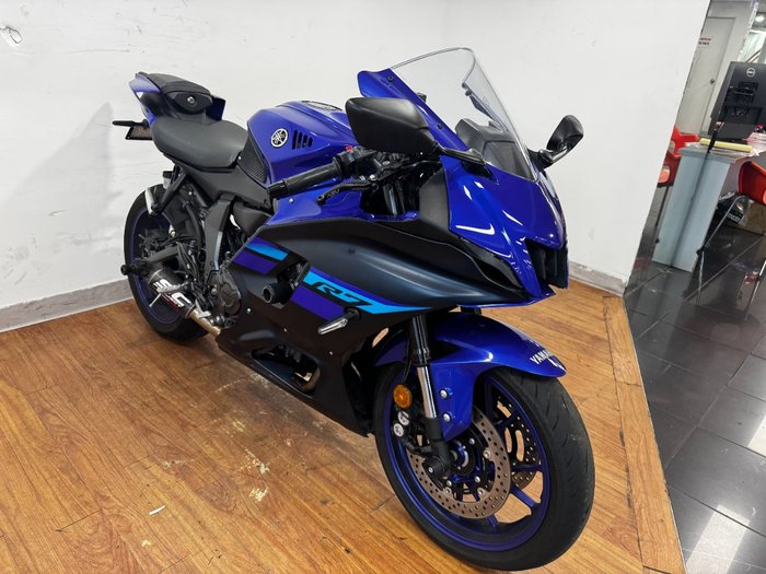 2024 Yamaha YZF-R7LA BLUE