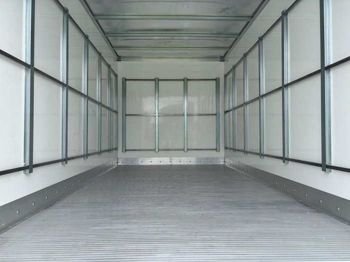 2025 Fuso Canter 515 Pantech White