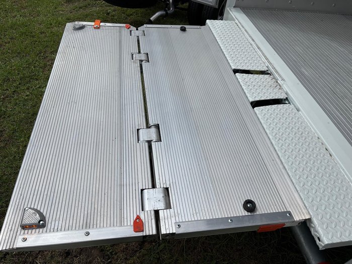 2025 Fuso Canter 515 Pantech White