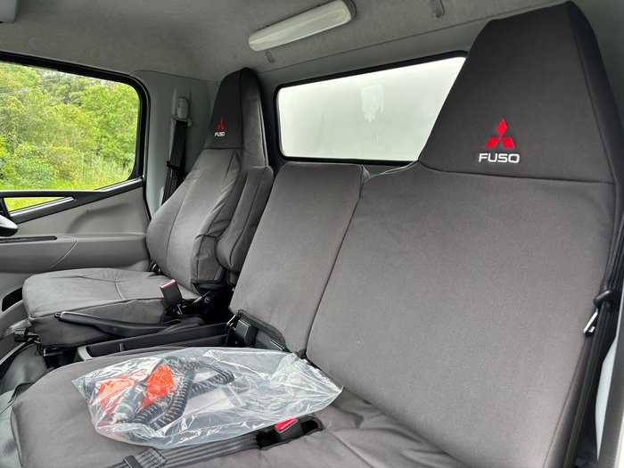 2025 Fuso Canter 515 Pantech White