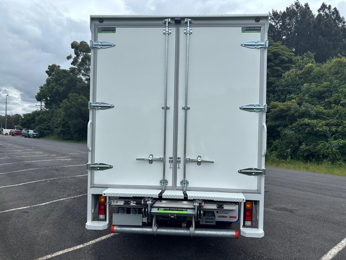 2025 Fuso Canter 515 Pantech White