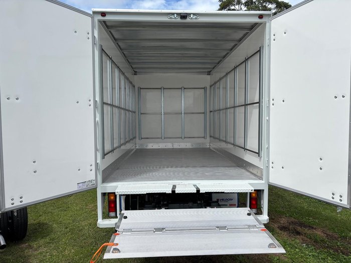 2025 Fuso Canter 515 Pantech White