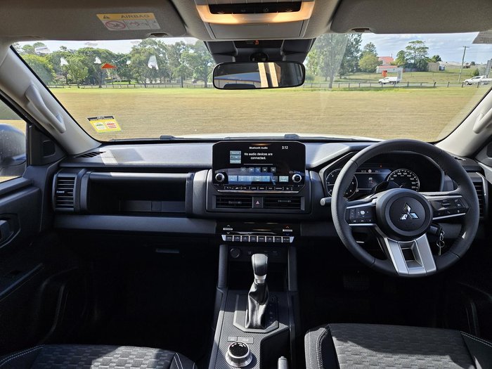 2025 Mitsubishi Triton GLX-R