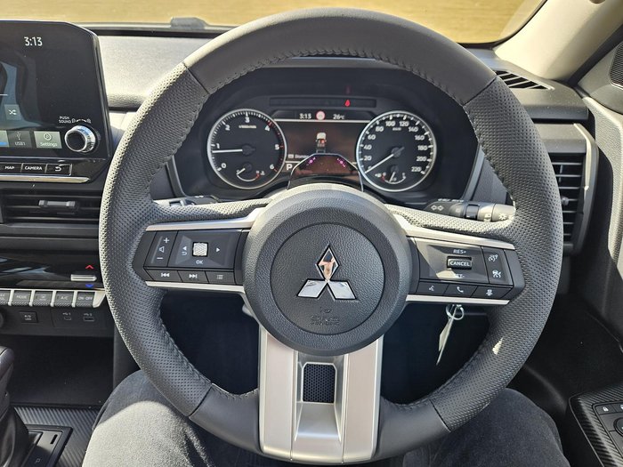 2025 Mitsubishi Triton GLX-R