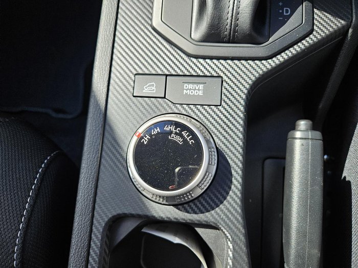 2025 Mitsubishi Triton GLX-R