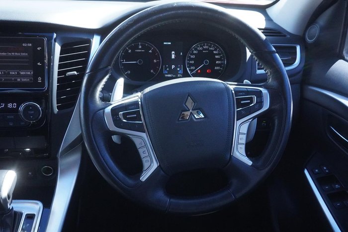 2017 Mitsubishi Pajero Sport GLS