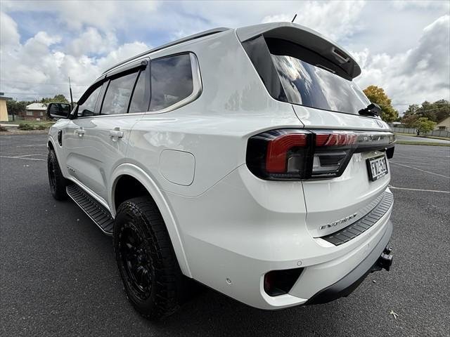 2022 Ford Everest Platinum