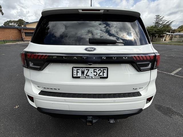2022 Ford Everest Platinum