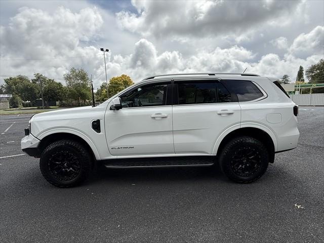 2022 Ford Everest Platinum