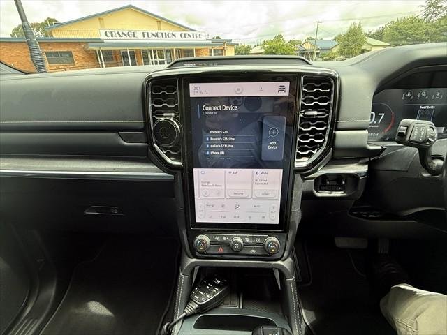 2022 Ford Everest Platinum