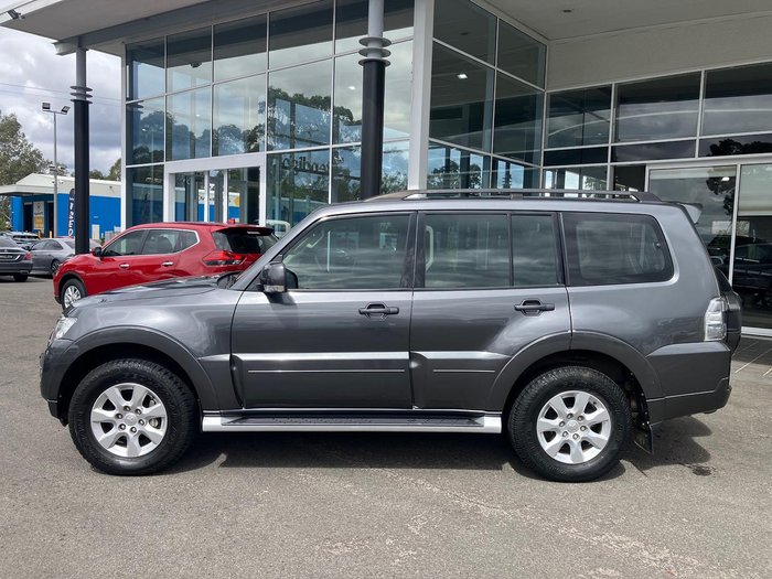 2019 Mitsubishi Pajero GLX