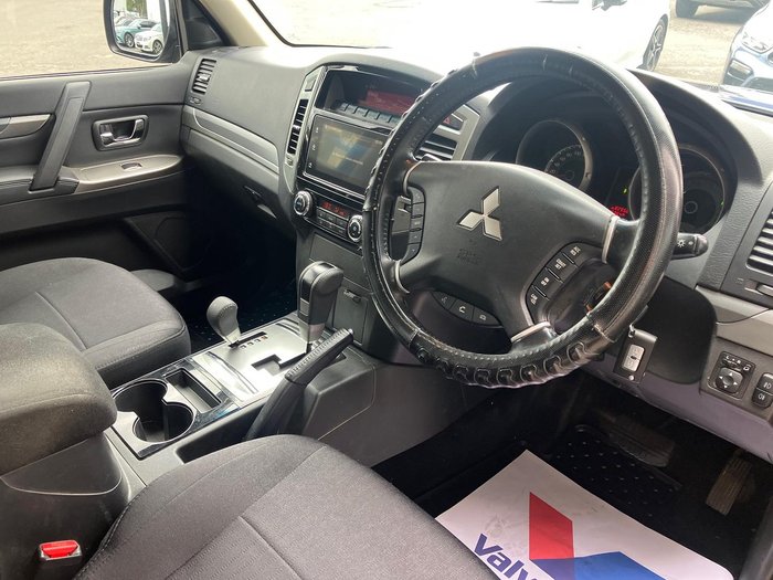 2019 Mitsubishi Pajero GLX