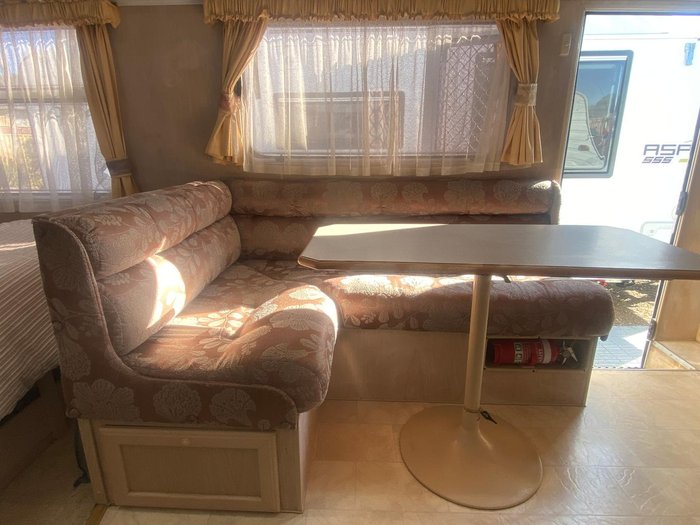 2000 Jayco Westport Poptop 17.66Ft - Eofy Clearance