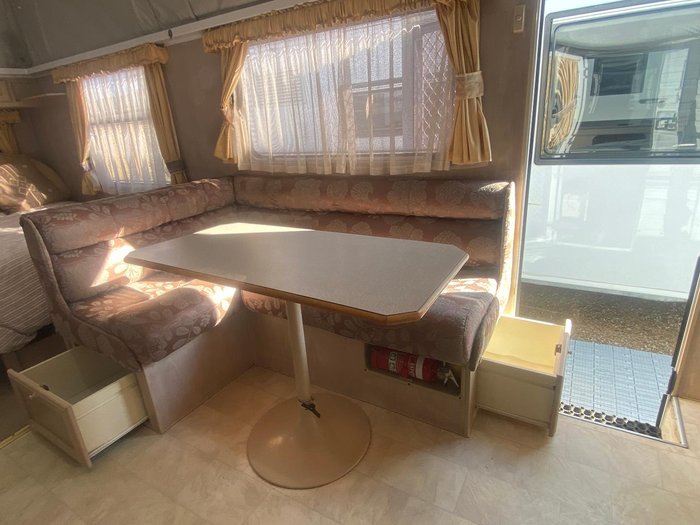 2000 Jayco Westport Poptop 17.66Ft - Eofy Clearance