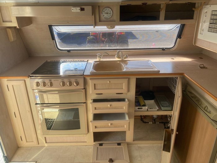 2000 Jayco Westport Poptop 17.66Ft