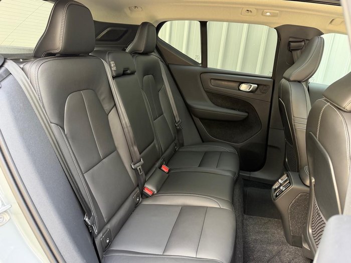 2025 Volvo XC40 Ultra B4 Bright MY26 AWD Vapour Grey