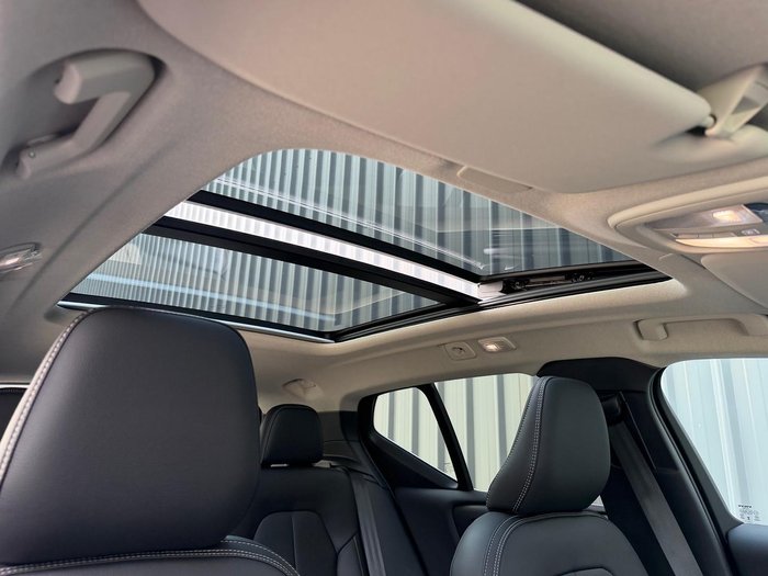 2025 Volvo XC40 Ultra B4 Bright MY26 AWD Vapour Grey