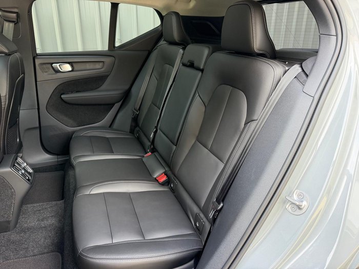 2025 Volvo XC40 Ultra B4 Bright MY26 AWD Vapour Grey