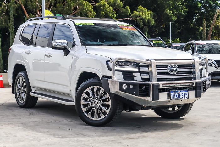 2023 Toyota Landcruiser Sahara ZX