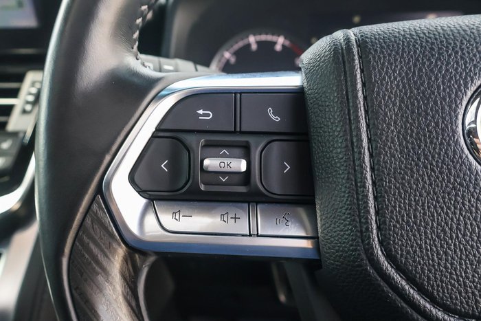 2023 Toyota Landcruiser Sahara ZX