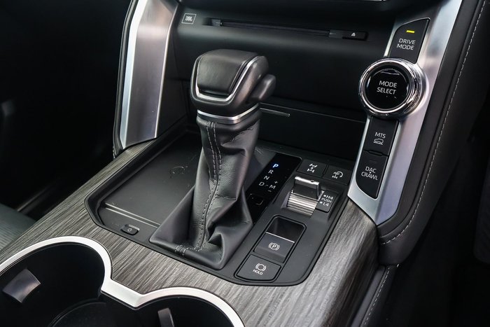 2023 Toyota Landcruiser Sahara ZX