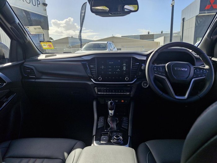 2026 Isuzu MU-X X-TERRAIN