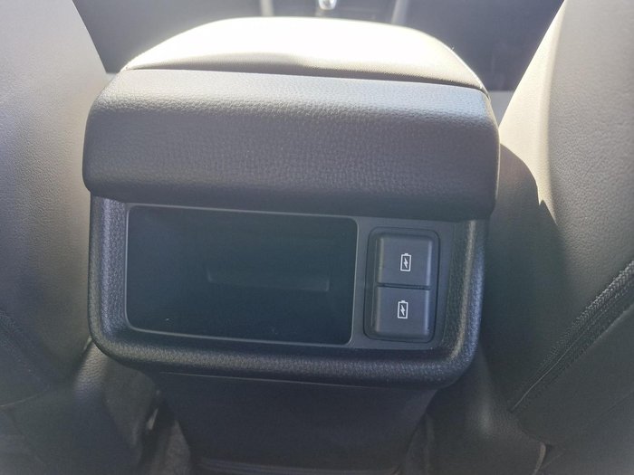 2026 Isuzu MU-X X-TERRAIN