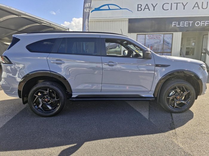 2026 Isuzu MU-X X-TERRAIN