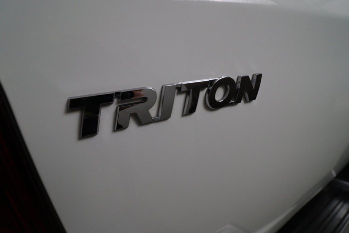 2023 Mitsubishi Triton GLX-R