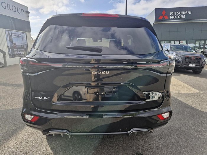2026 Isuzu MU-X LS-T