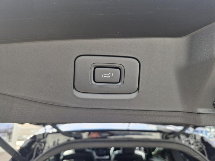 2026 Isuzu MU-X LS-T