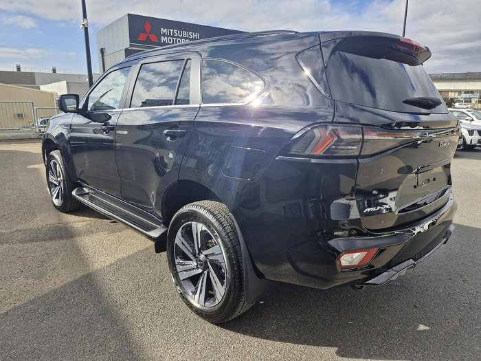2026 Isuzu MU-X LS-T