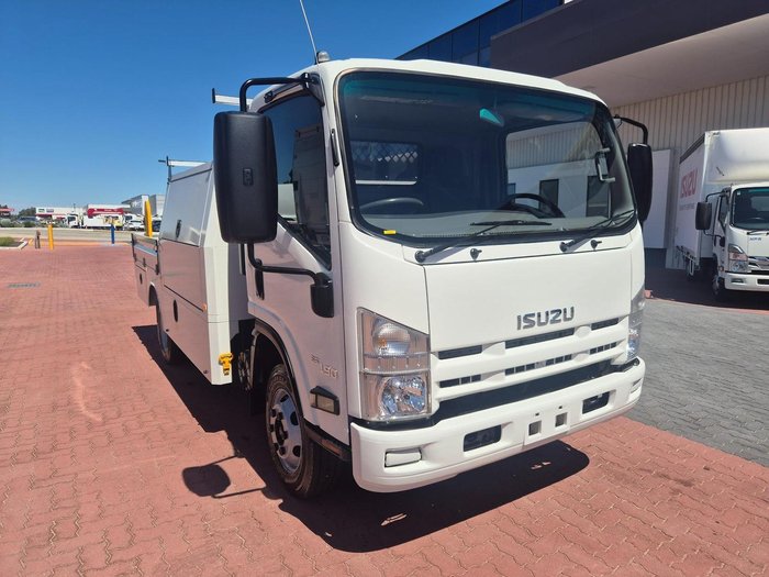 2014 Isuzu Npr 65/45-190 3 Ton Service Body