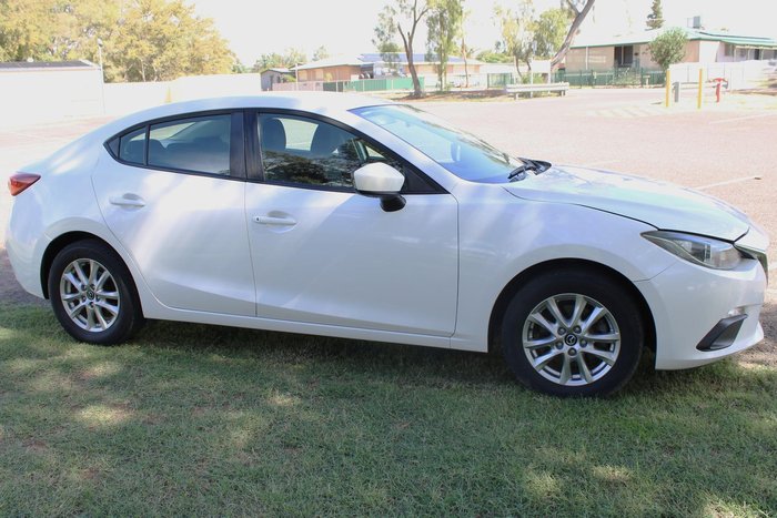 2015 Mazda 3 Neo