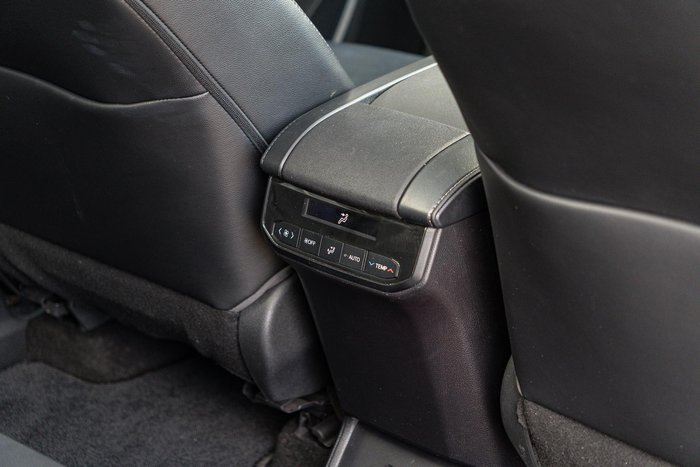 2023 Toyota Kluger Grande