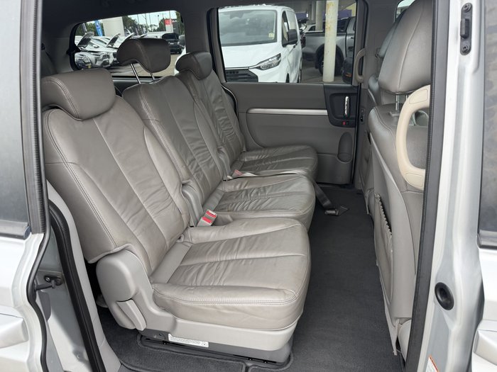 2014 Kia Grand Carnival