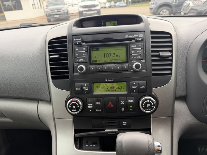 2014 Kia Grand Carnival