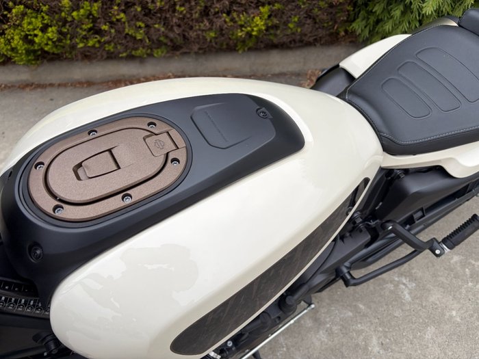 2022 HARLEY-DAVIDSON RH1250S SPORTSTER S White