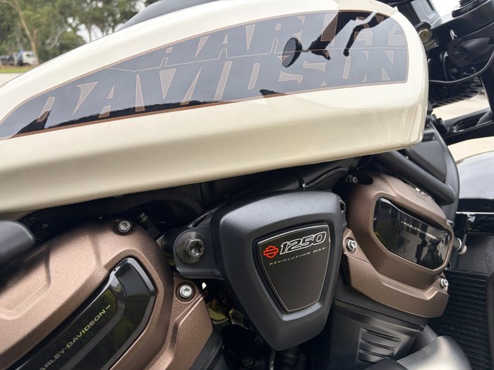 2022 HARLEY-DAVIDSON RH1250S SPORTSTER S White