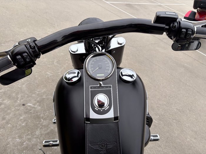 2017 HARLEY-DAVIDSON FLSTFB FAT BOY LO Black