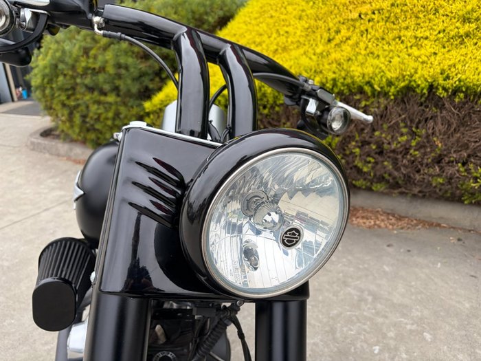 2017 HARLEY-DAVIDSON FLSTFB FAT BOY LO Black